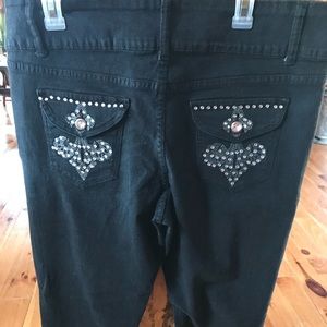 Embellished pockets denim jeans